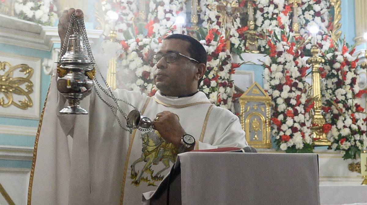 Rio, 22/04/2019 ROUBO DE TURIBULO NA IGREJA DE SAO JORGE- Turibulo de mais de 100 anos, foi roubado da igreja de Sao Jorge no centro do Rio de Janeiro. Foto: Armando Paiva/Agência O Dia Turibulo, Sao Jorge, Igreja