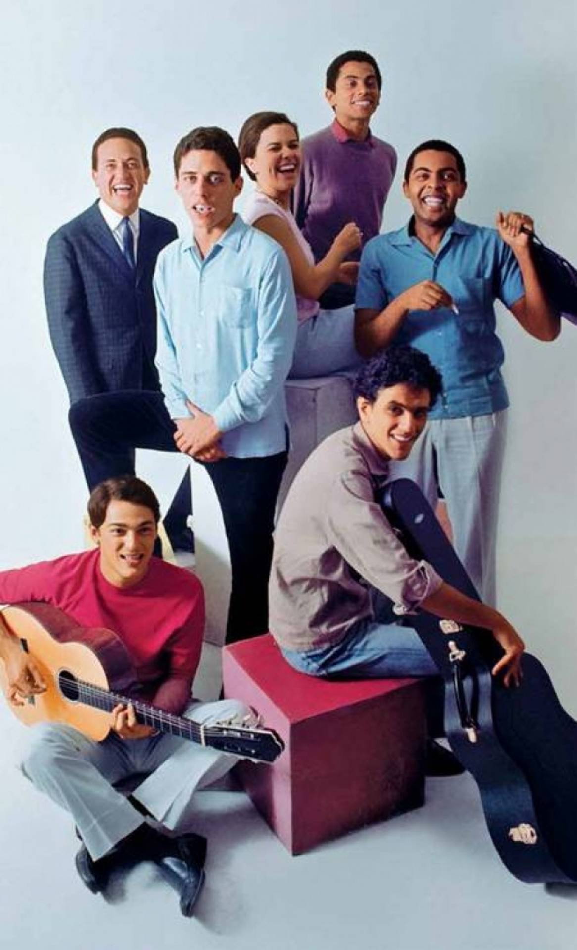 Chico e novos artistas da MPB na revista \'Realidade\'; e capa do livro