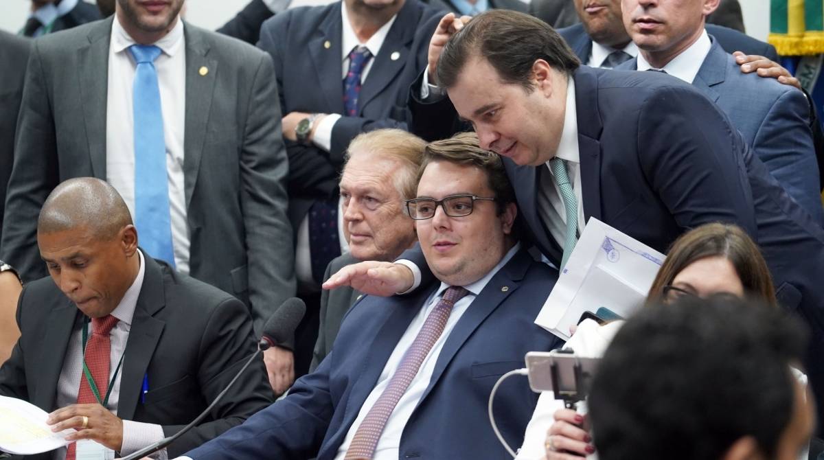 Vota&ccedil;&atilde;o foi marcada por tumultos