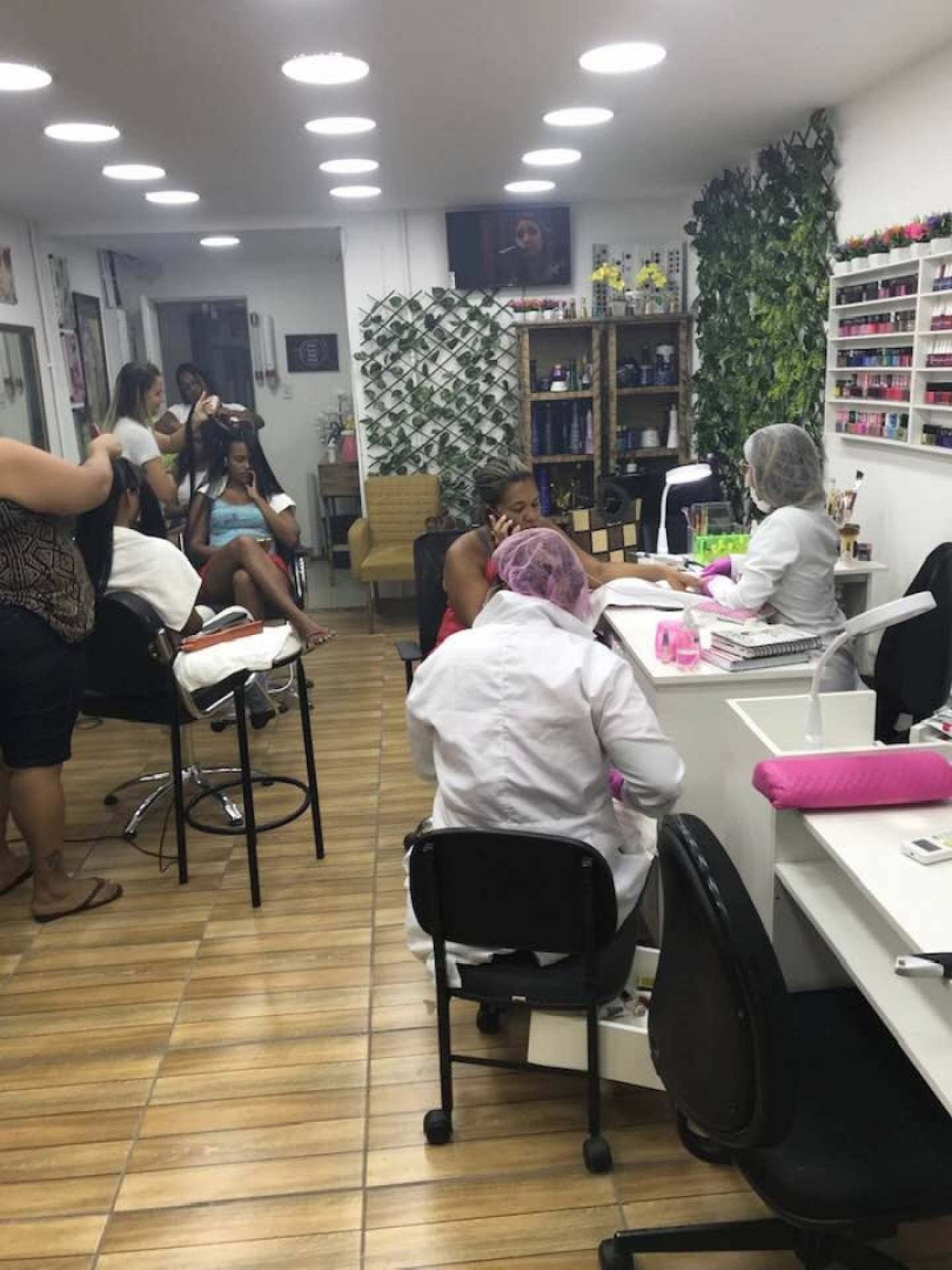 Salão das Meninas em Duque de Caxias