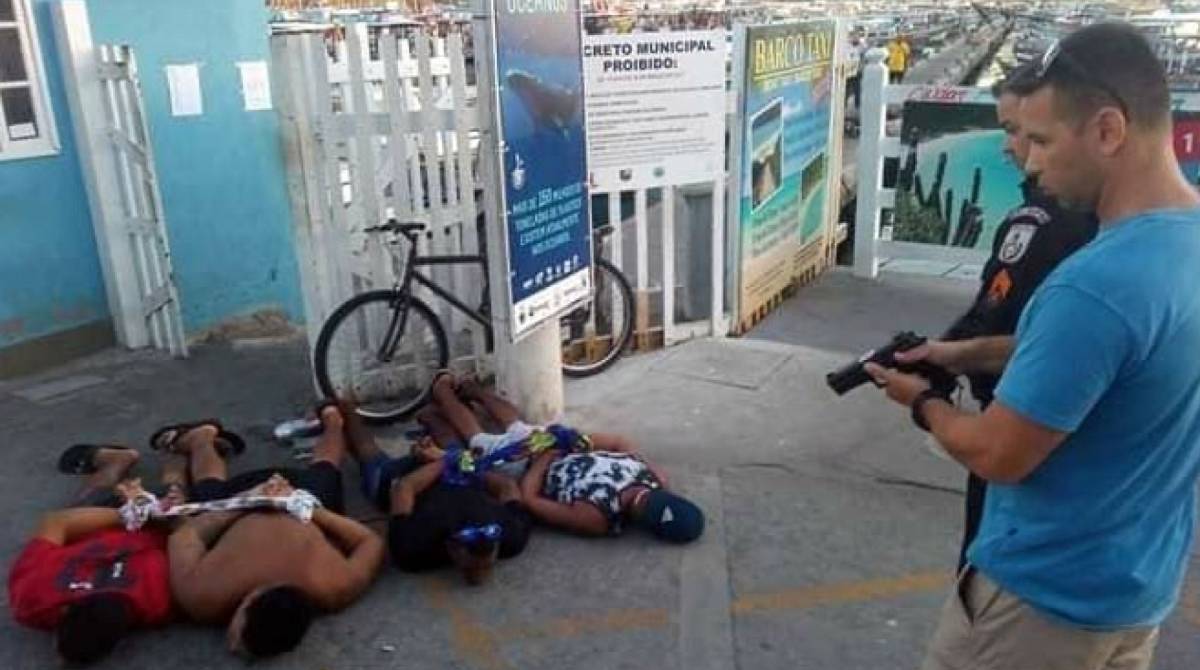 Traficantes foram presos na Praia dos Anjos