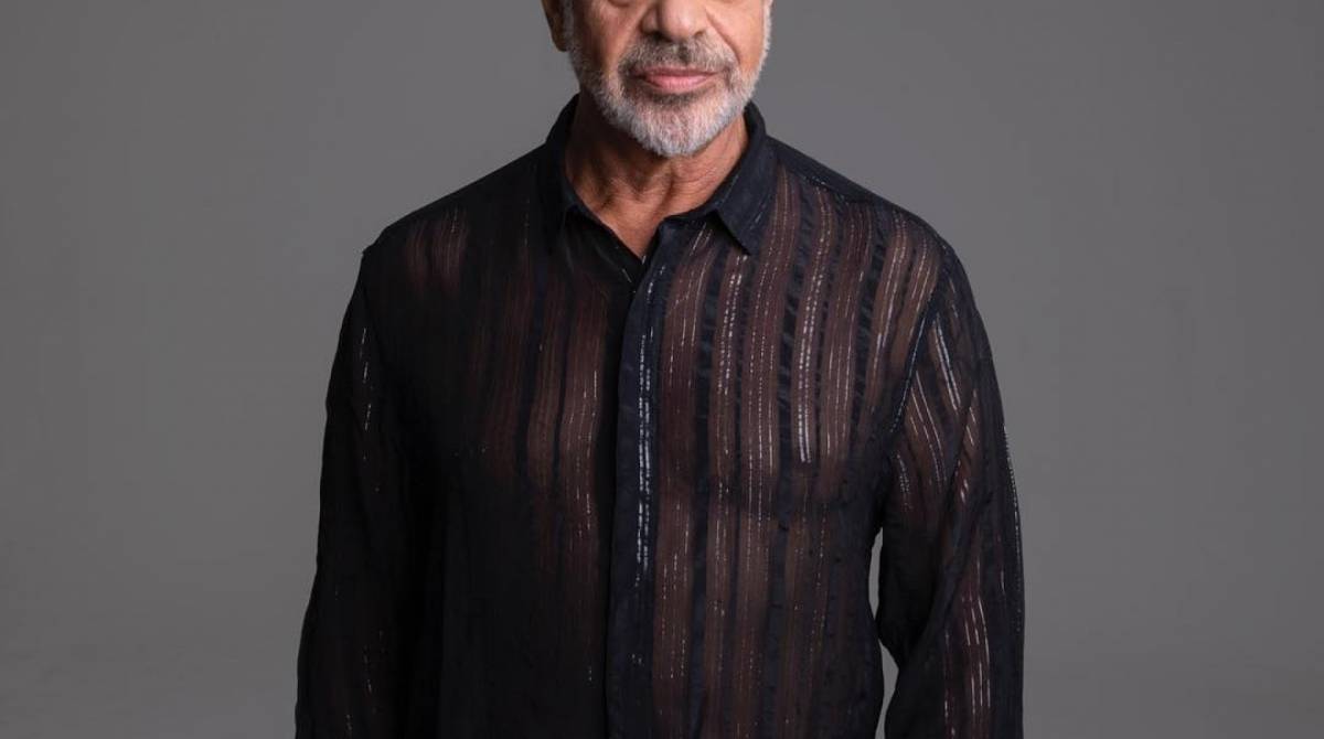 Pronto para apagar as velinhas! O cantor Lulu Santos comemora 70 anos nesta quinta-feira (4)