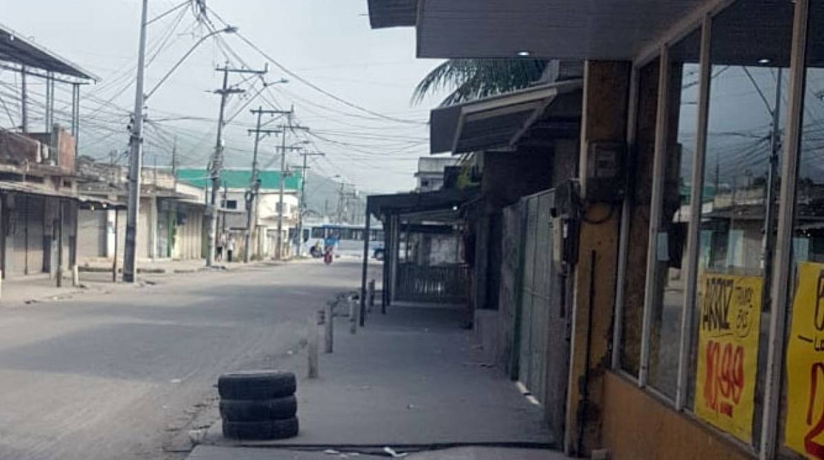 Ruas da região estão desertas