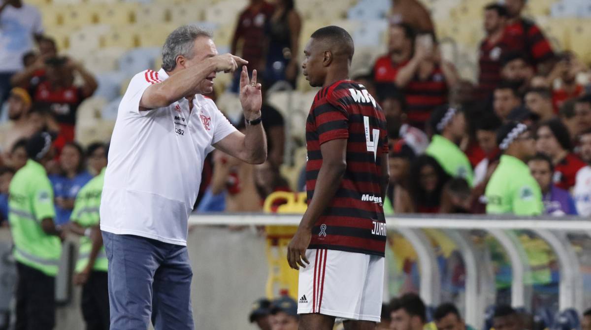 Zagueiro Juan se despediu do futebol no jogo Flamengo x Cruzeiro