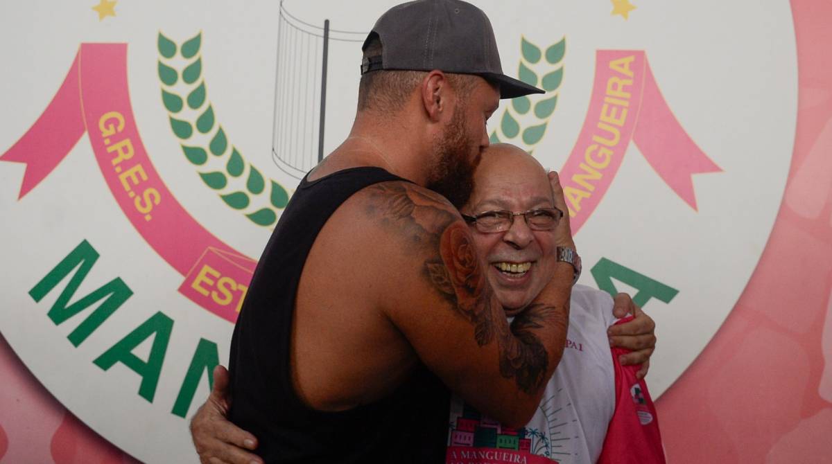 Rio de Janeiro (RJ), 28/04/2019, POSSE DO PRESIDENTE DA MANGUEIRA - Leandro Vieira e Elias Riche,  novo presidente da Mangueira, zona norte do  Rio de Janeiro.Foto: Armando Paiva / Ag&ecirc;ncia O Dia Mangueira, Posse, Novo Presdiente, Elias Riche
