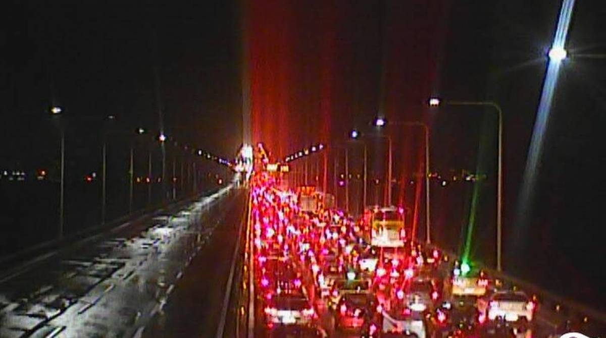 Ponte Rio-Niterói ficou fechada por seis minutos