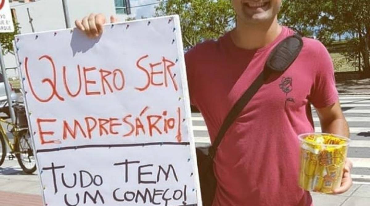 Wallace Vainstok vende paçoca no sinal para levantar capital para abrir a própria empresa