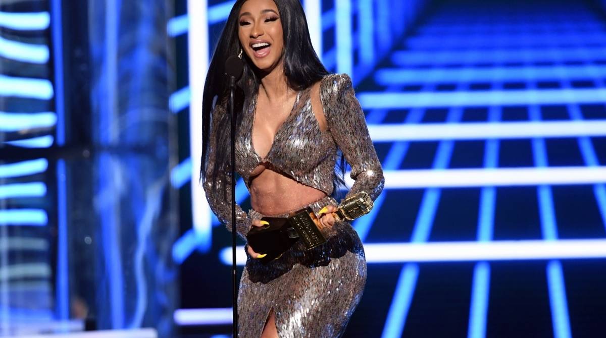 Cardi B disse que gostaria de fazer parte do Congresso