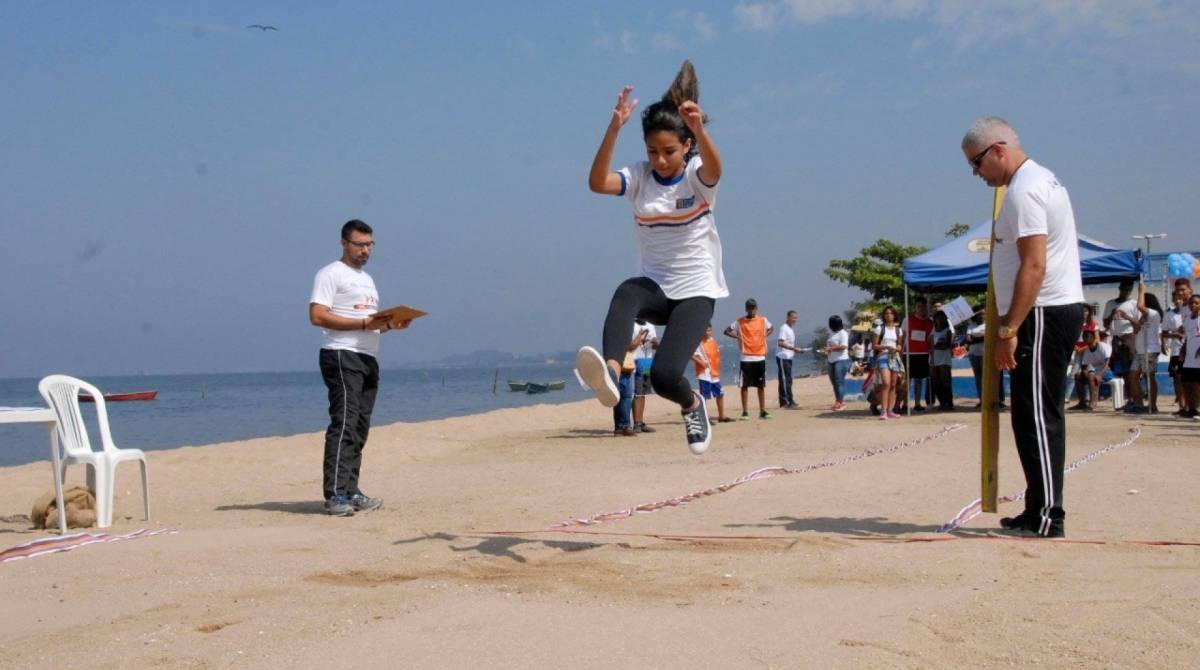 Haverá provas de revezamento 4x100, salto em distância, arremesso de peso e corrida 
