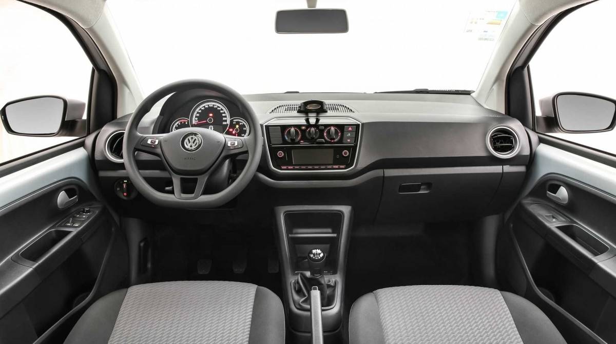 Interior da versão Connect, que já foi lançada na linha 2017 como edição especial