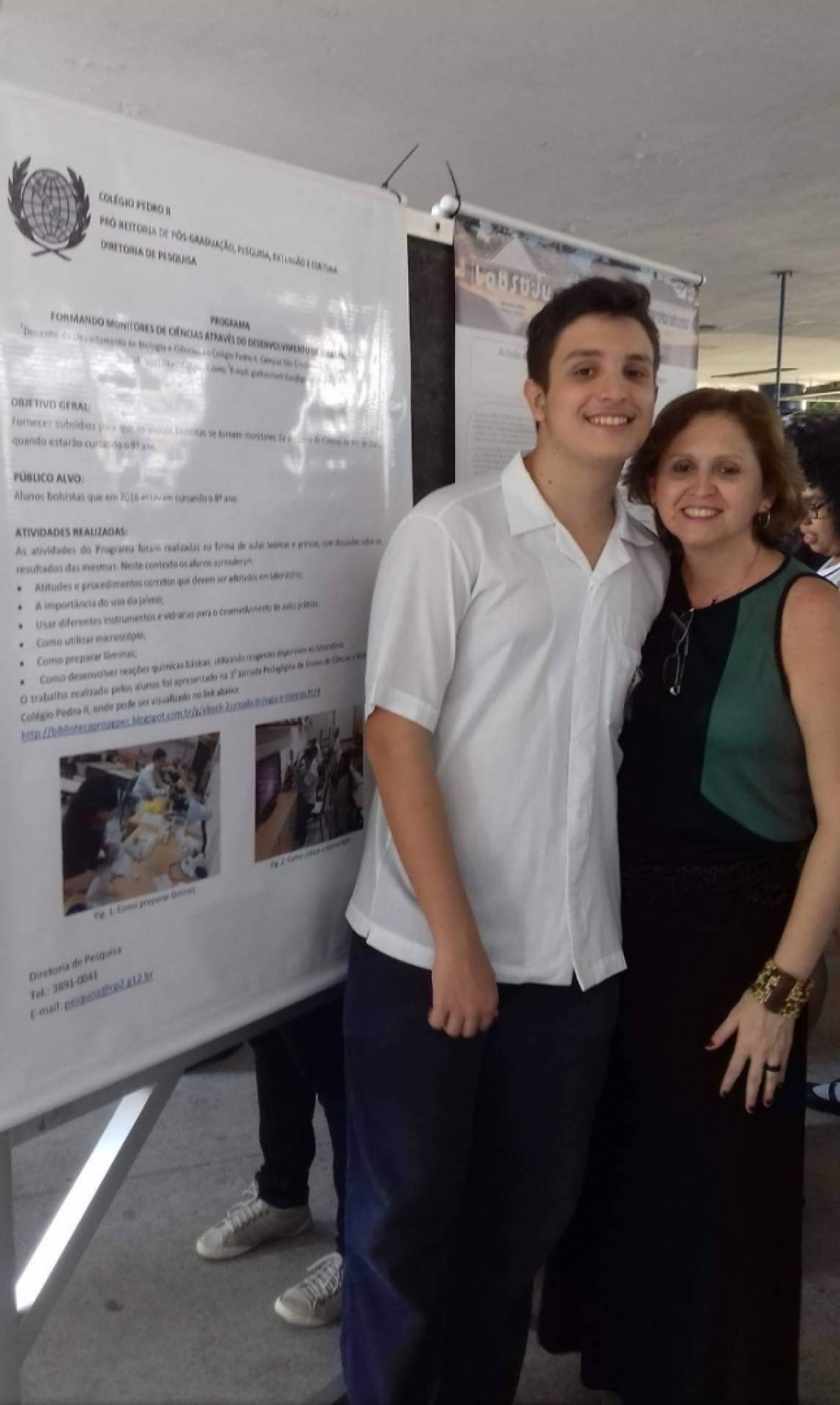 Com o filho Pedro estudando no CP II, Luciana Zanetti cobra revogação do corte do governo   - Divulgação