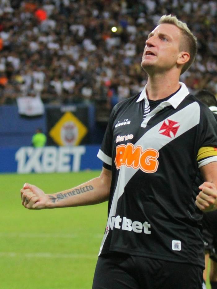 Maxi López jogou no Vasco entre 2018 e 2019