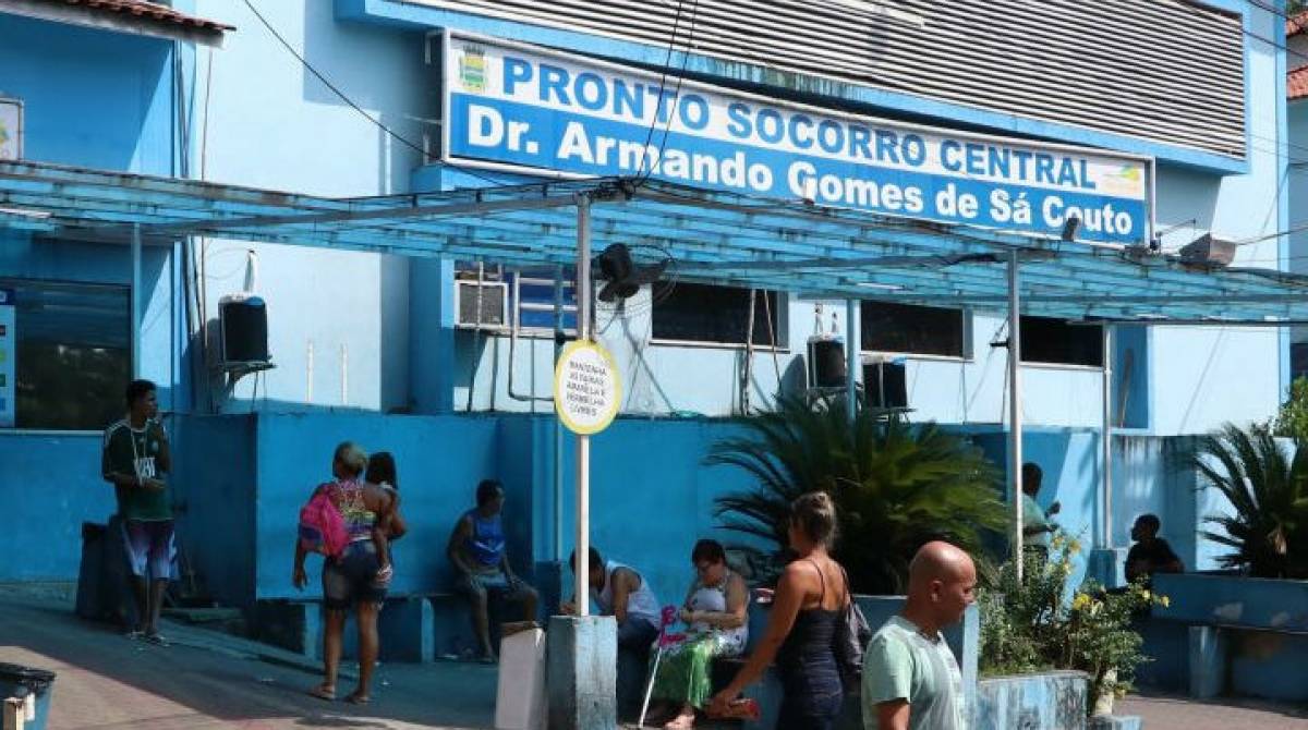 Vítima foi levada para o Pronto Socorro Central de São Gonçalo