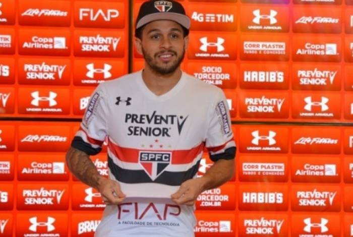 Sondado por clubes cariocas, atacante ex-Fluminense planeja retorno O