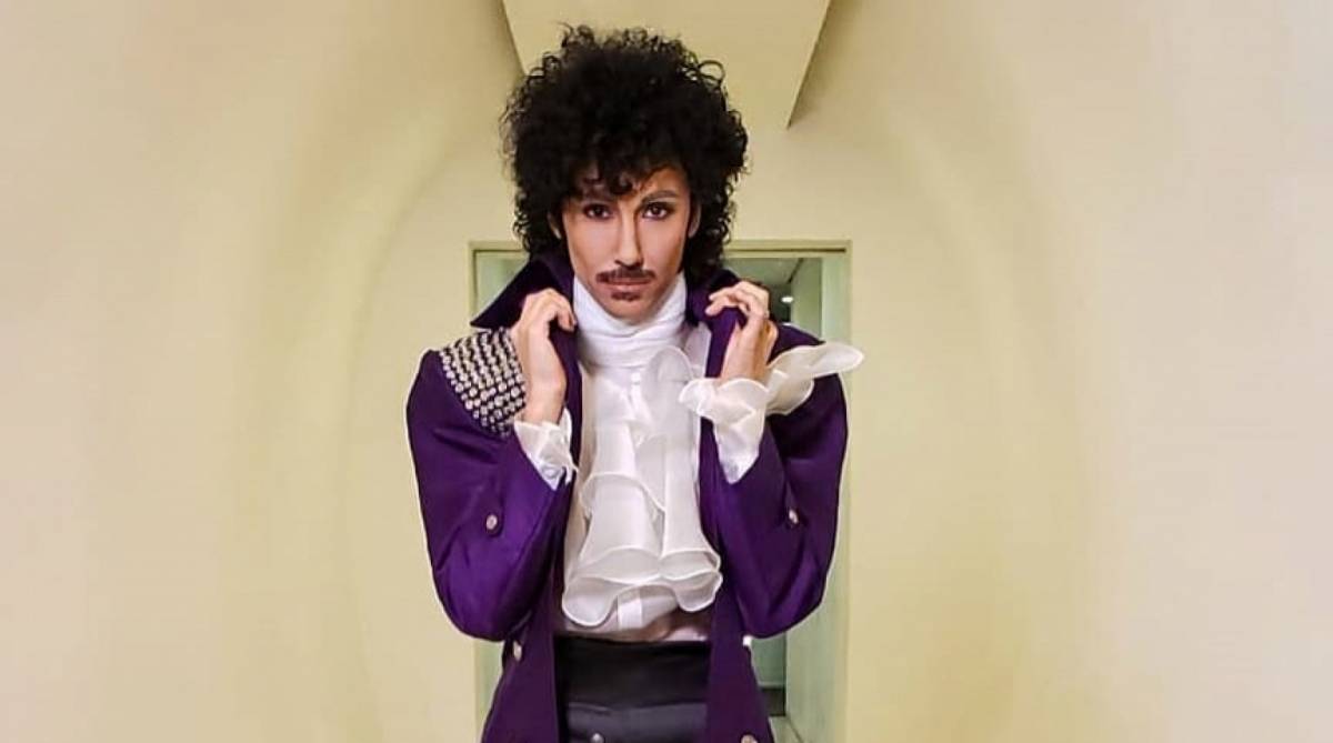 Mel Fronckowiak caracterizada como Prince
