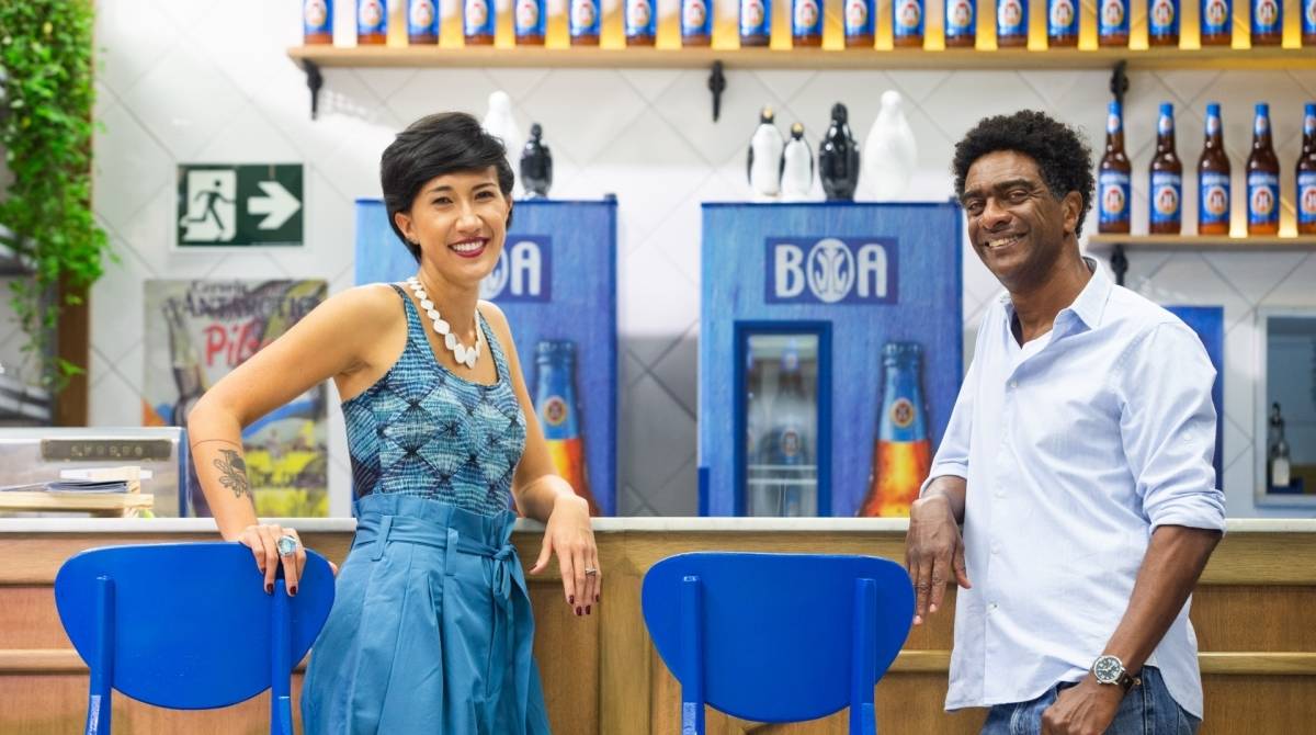 Carolina Oda e Hélio de La Peña no reality show \'Academia da BOA\'