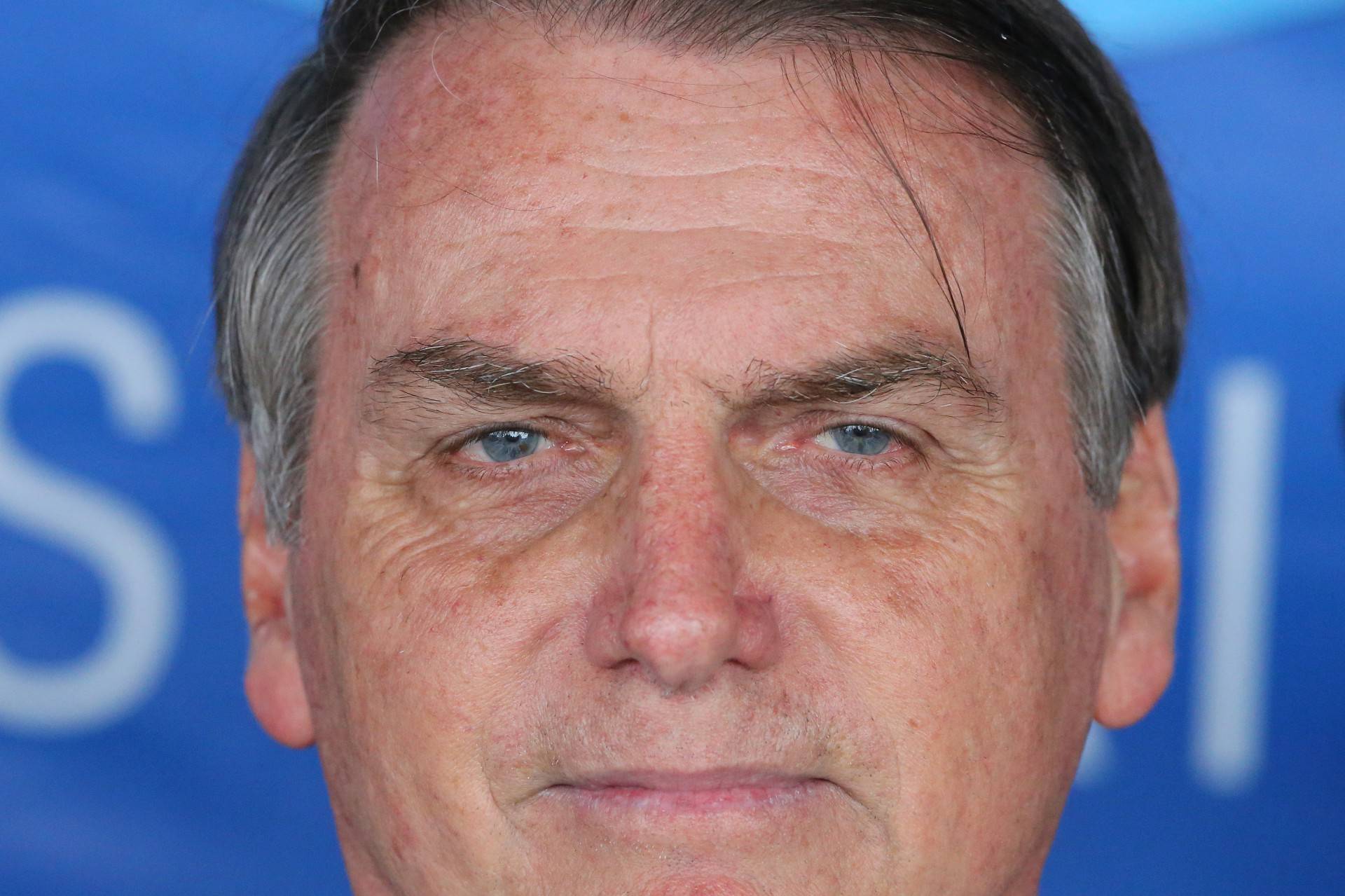 Bolsonaro minimiza fracasso de seus candidatos: 'Onda conservadora veio pra ficar'