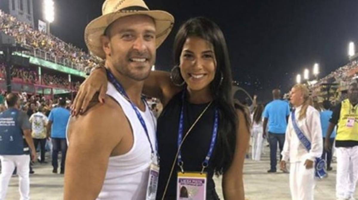 Diogo Nogueira e a namorada, a advogada JÃ©ssica Vianna