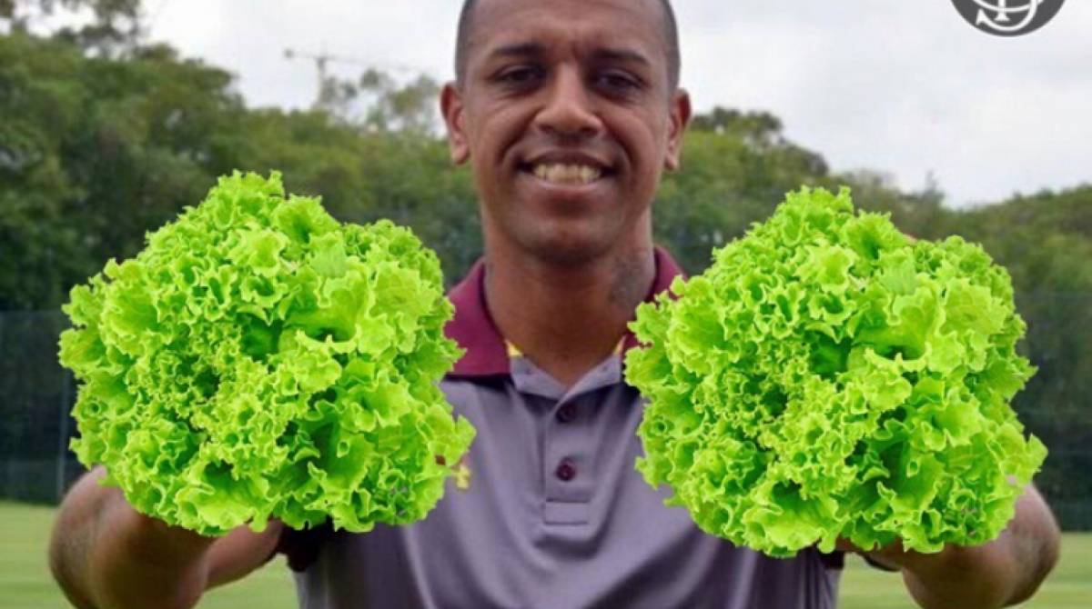 Vasco e Sidão são zoados por torcedores