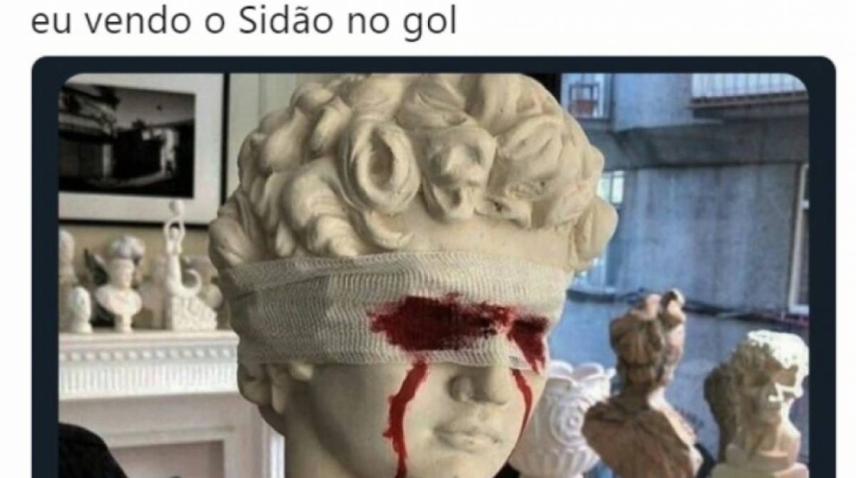 Vasco e Sidão são zoados por torcedores