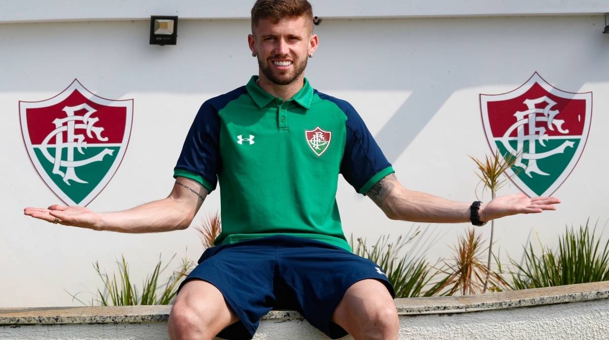 Caio Henrique faz v&aacute;rias fun&ccedil;&otilde;es no Fluminense - Gilvan