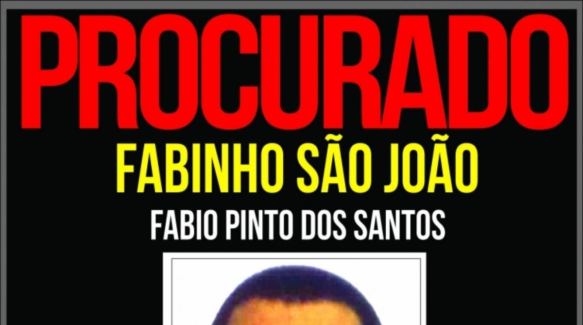 Fabio Pinto dos Santos, o Fabinho do São João, é procurado pela 25ª DP (Engenho Novo) - Divulgação/Portal dos Procurados