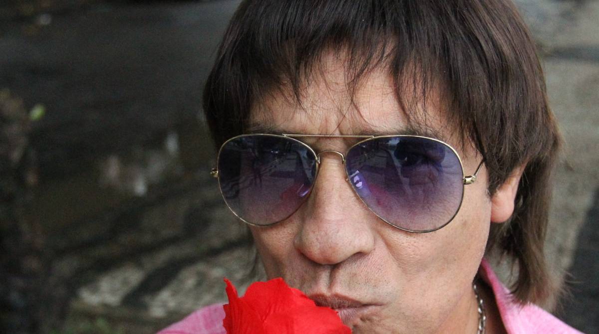 Rio de Janeiro (RJ), 17/05/2019, SOSIAS DE ARTISTAS - Carlos Evanney, sosia do cantor Roberto Carlos, Urca, zona sul do Rio de Janeiro.Foto: Armando Paiva / Agência O Dia Sosias, Roberto Carlos, Rio de Janeiro