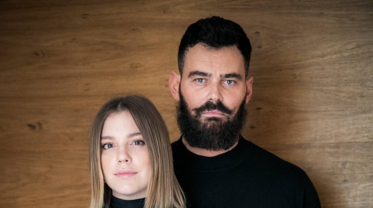 Dalila (Alice Wegmann) e Paul (Carmo Dalla Vecchia)