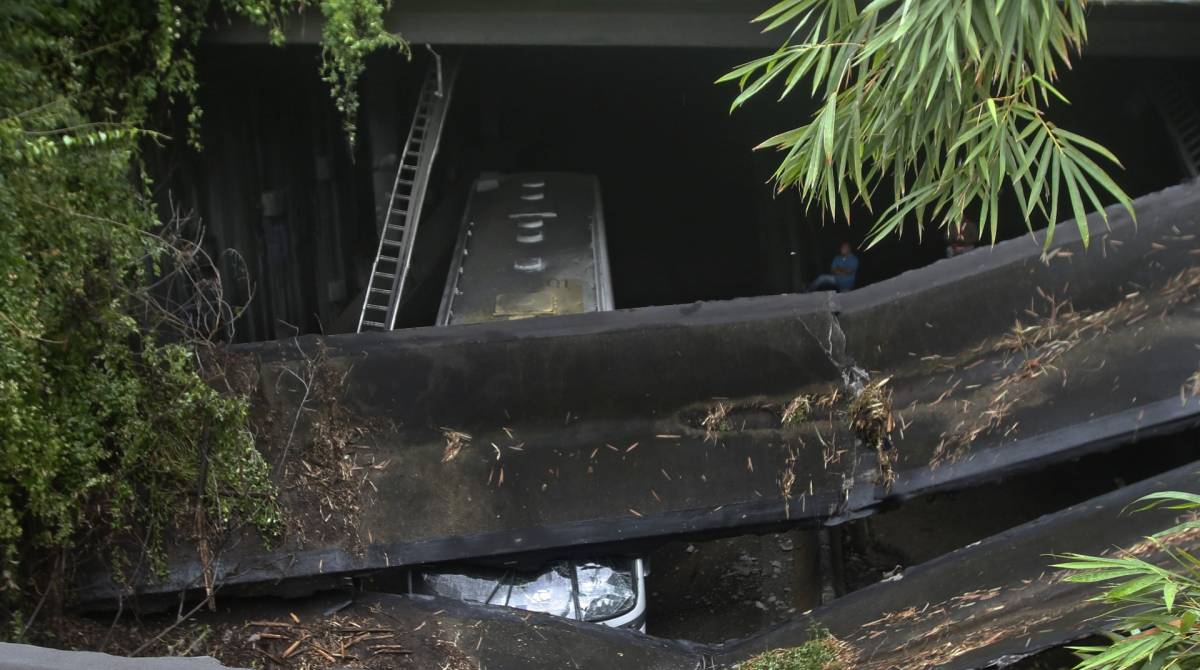 Rio de Janeiro - RJ  - 17/05/2019 - Desabamento - Desabamento de viga no Tunel Acustico, Gavea, zona sul do Rio  -  Foto Reginaldo Pimenta / Agencia O Dia