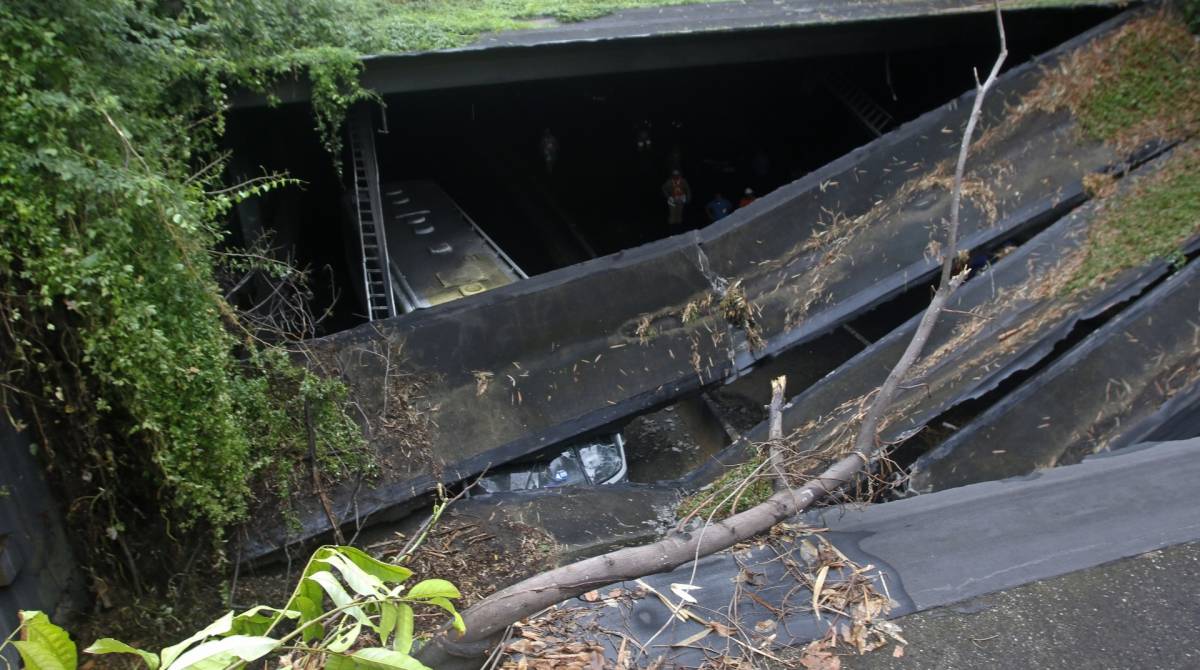 Rio de Janeiro - RJ  - 17/05/2019 - Desabamento - Desabamento de viga no Tunel Acustico, Gavea, zona sul do Rio  -  Foto Reginaldo Pimenta / Agencia O Dia