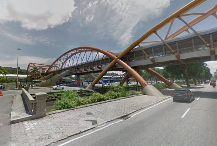 Avenida Presidente Vargas, na Cidade Nova, onde criminoso tentou assaltar ônibus e infartou