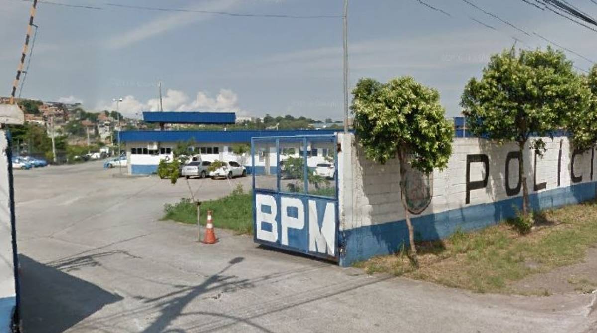  Alexandre dos Anjos Oliveira era lotado no 41&ordm; BPM (Iraj&aacute;), mas estava afastado por mais de um ano de licen&ccedil;a psicol&oacute;gica quando foi preso - Reprodu&ccedil;&atilde;o / Google Street View