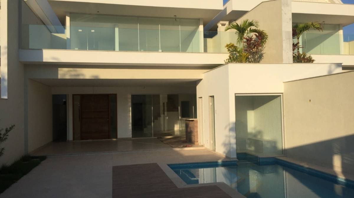 Mansão onde morou o jogador Cortez do Grêmio 