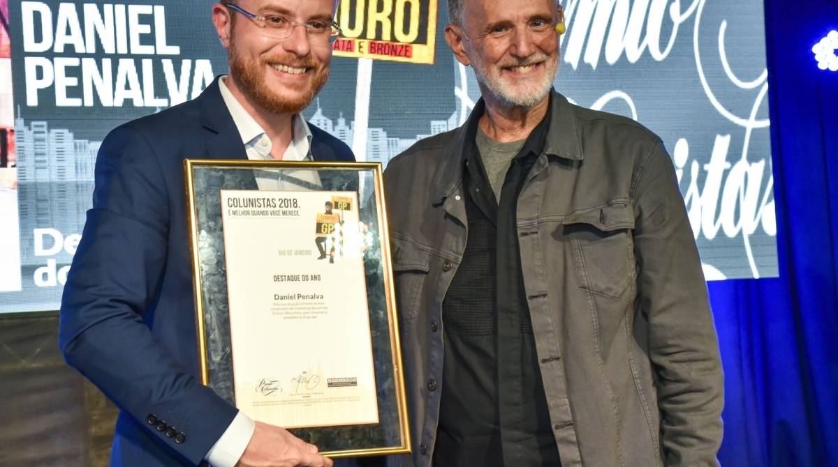 Presidente do Grupo Dia, Daniel Penalva recebe o pr&ecirc;mio de M&aacute;rcio Erlich - Cl&eacute;ber Mendes