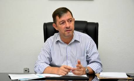 Sadinoel busca apoio em São Gonçalo — território de Altineu Côrtes