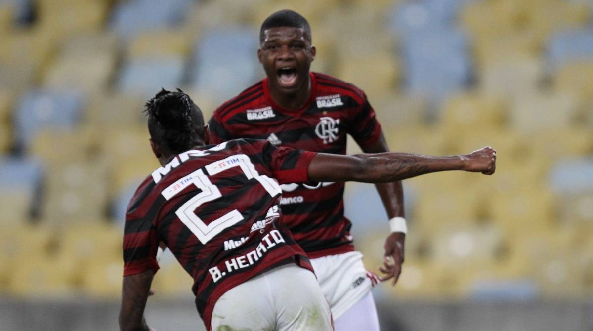 Flamengo virou sobre o Athletico-PR - Armando Paiva / Ag&ecirc;ncia O Dia