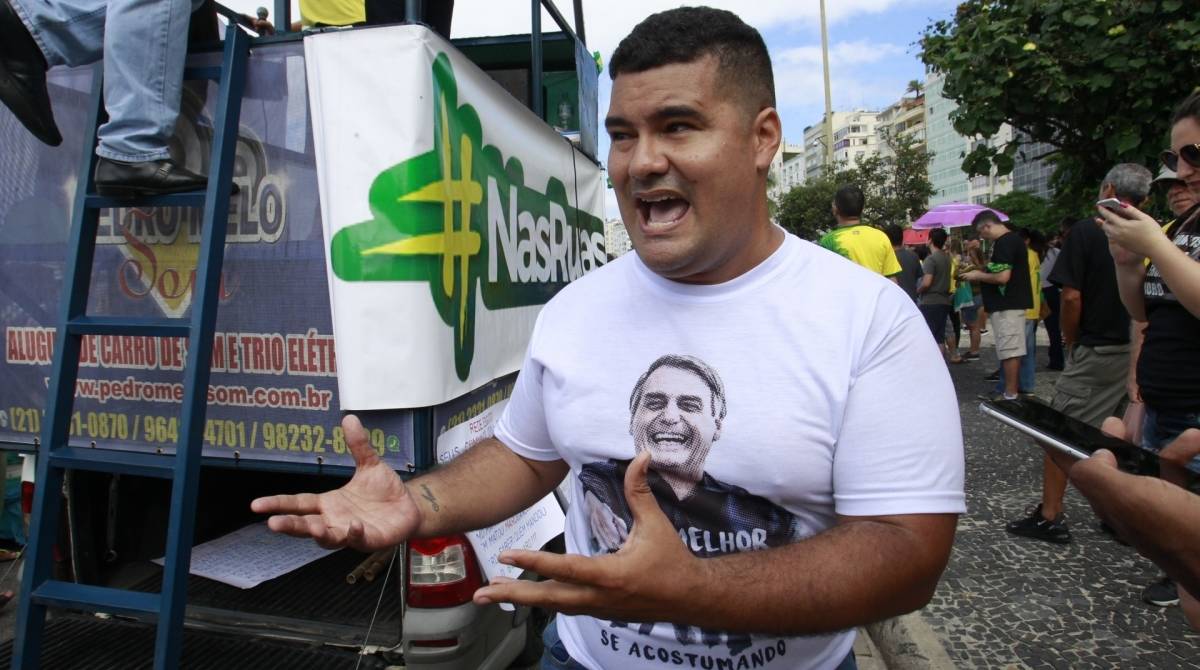 Manifestações em apoio ao governo Bolsonaro acontecem em todo Brasil Atos defendem propostas como pacote anticrime e reformas da Previdência e ministerial.