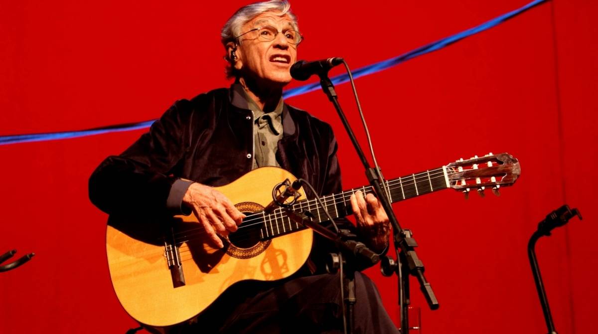 26/05/2019 - AG&Ecirc;NCIA DE NOT&Iacute;CIAS/PARCEIRO - O cantor Caetano Veloso e seus filhos realizam show no Vivo Rio, no Aterro Flamengo, Zona Sul do Rio, na noite deste s&aacute;bado (25). Foto: Onofre Veras/Parceiro/Ag&ecirc;ncia O Dia