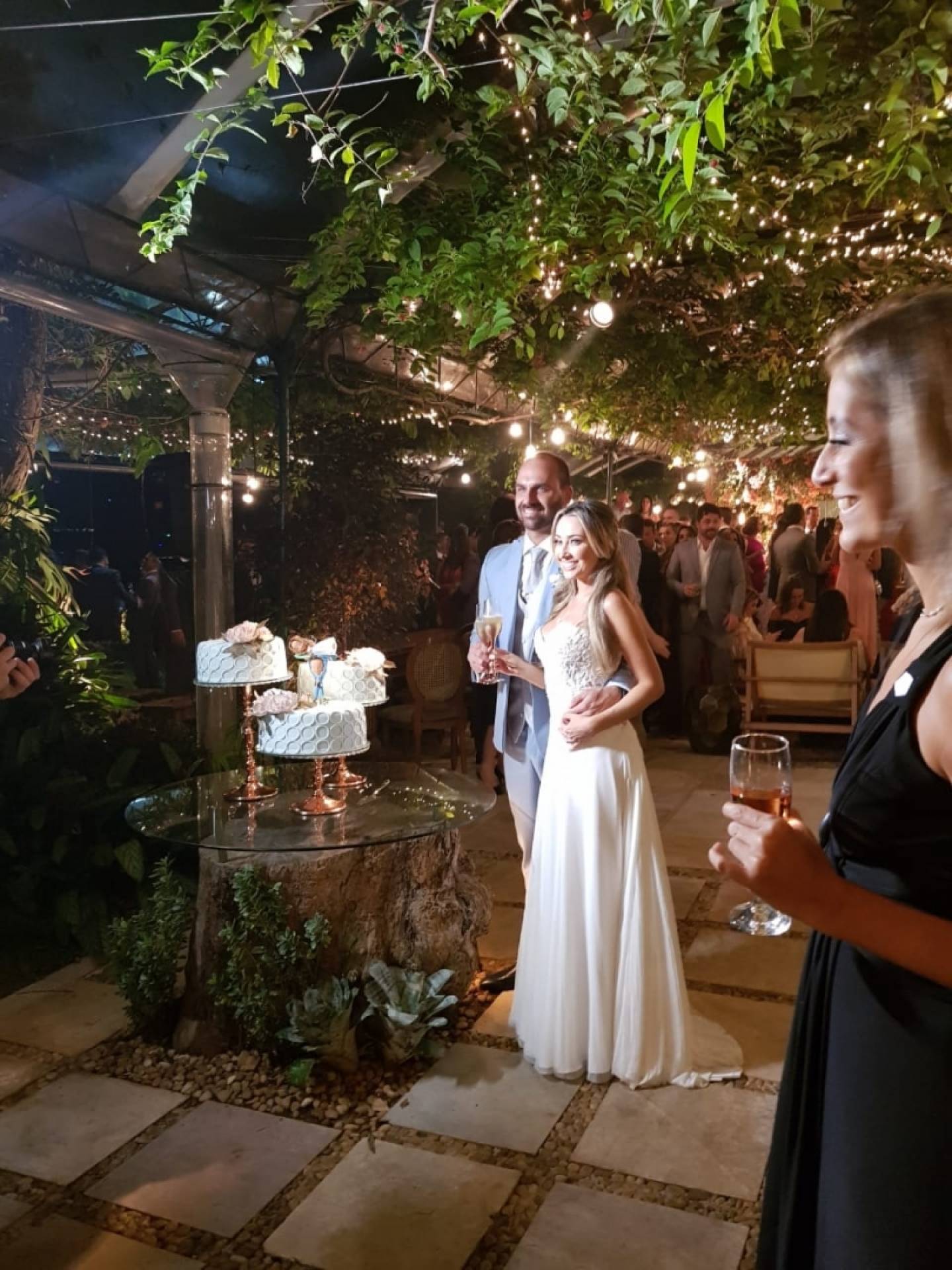 Eduardo Bolsonaro e Heloísa Wolf se casaram na Casa Santa Teresa, Centro do Rio, na tarde de sábado