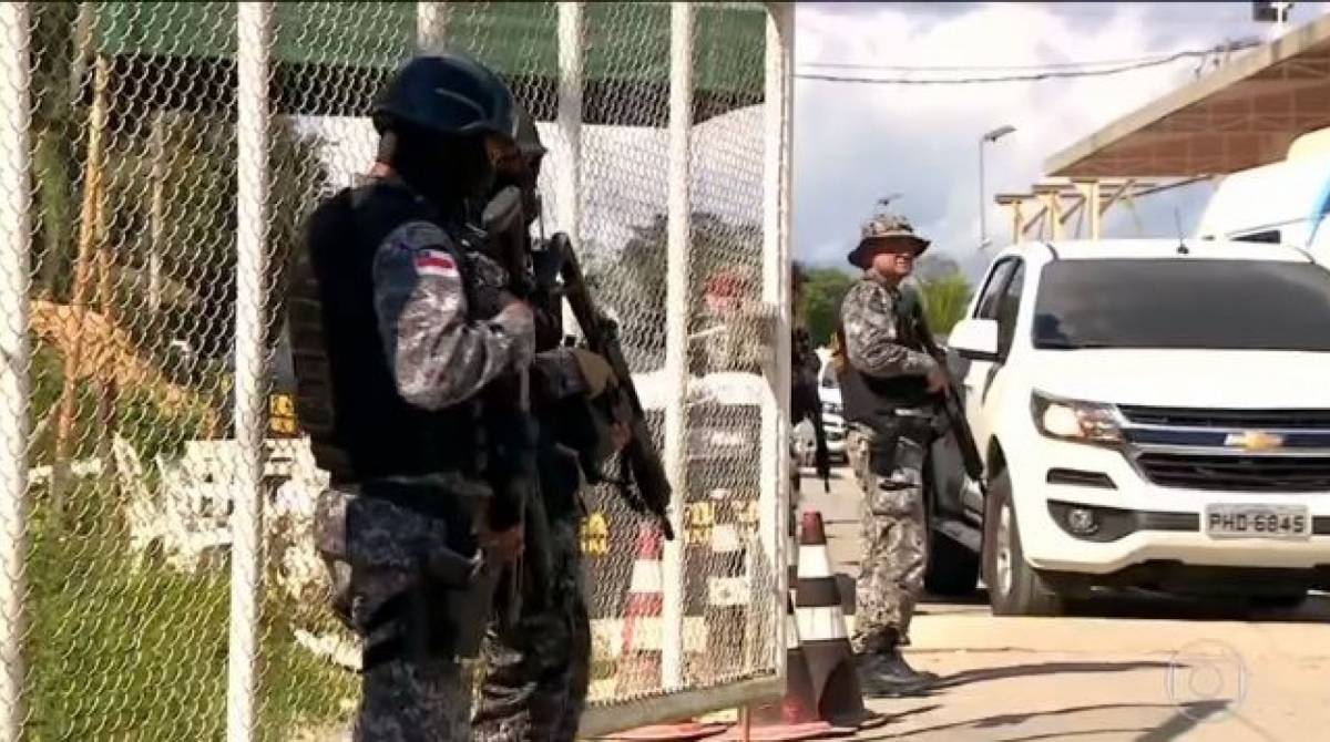 Ataques com escovas de dentes e 'mata-le&atilde;o' causaram a morte de detentos durante a manh&atilde; de domingo no Complexo Penitenci&aacute;rio An&iacute;sio Jobim (Compaj), em Manaus - Reprodu&ccedil;&atilde;o/ TV Globo