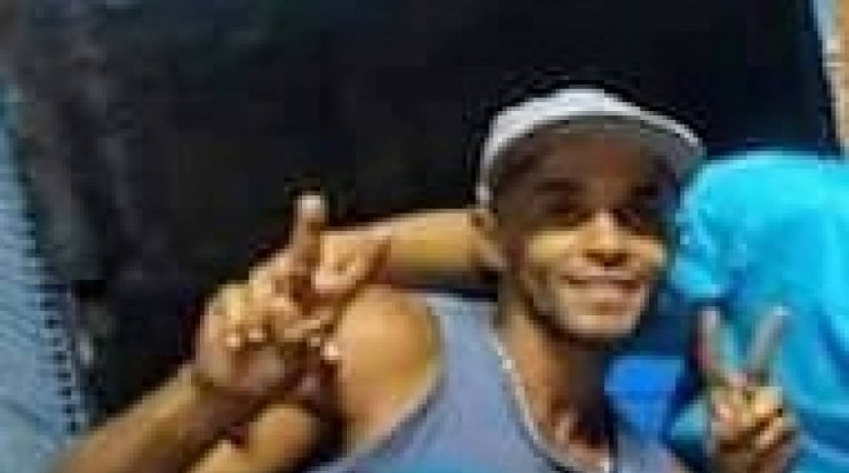 Rafael Luiz Viana de Souza, de 33 anos, foi espancado por dois homens, na madrugada do último sábado - Divulgação