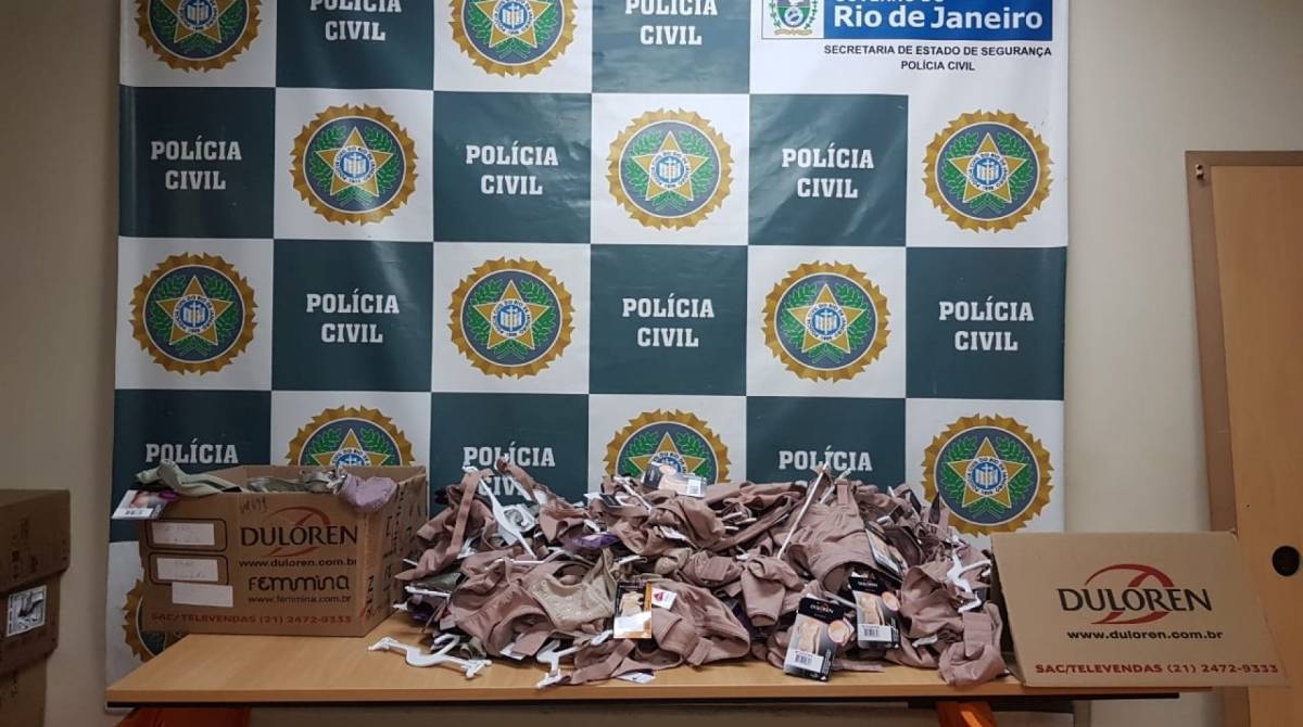 Parte do material encontrado na casa do Adilson referente a outro roubo de Carga  - Divulgação