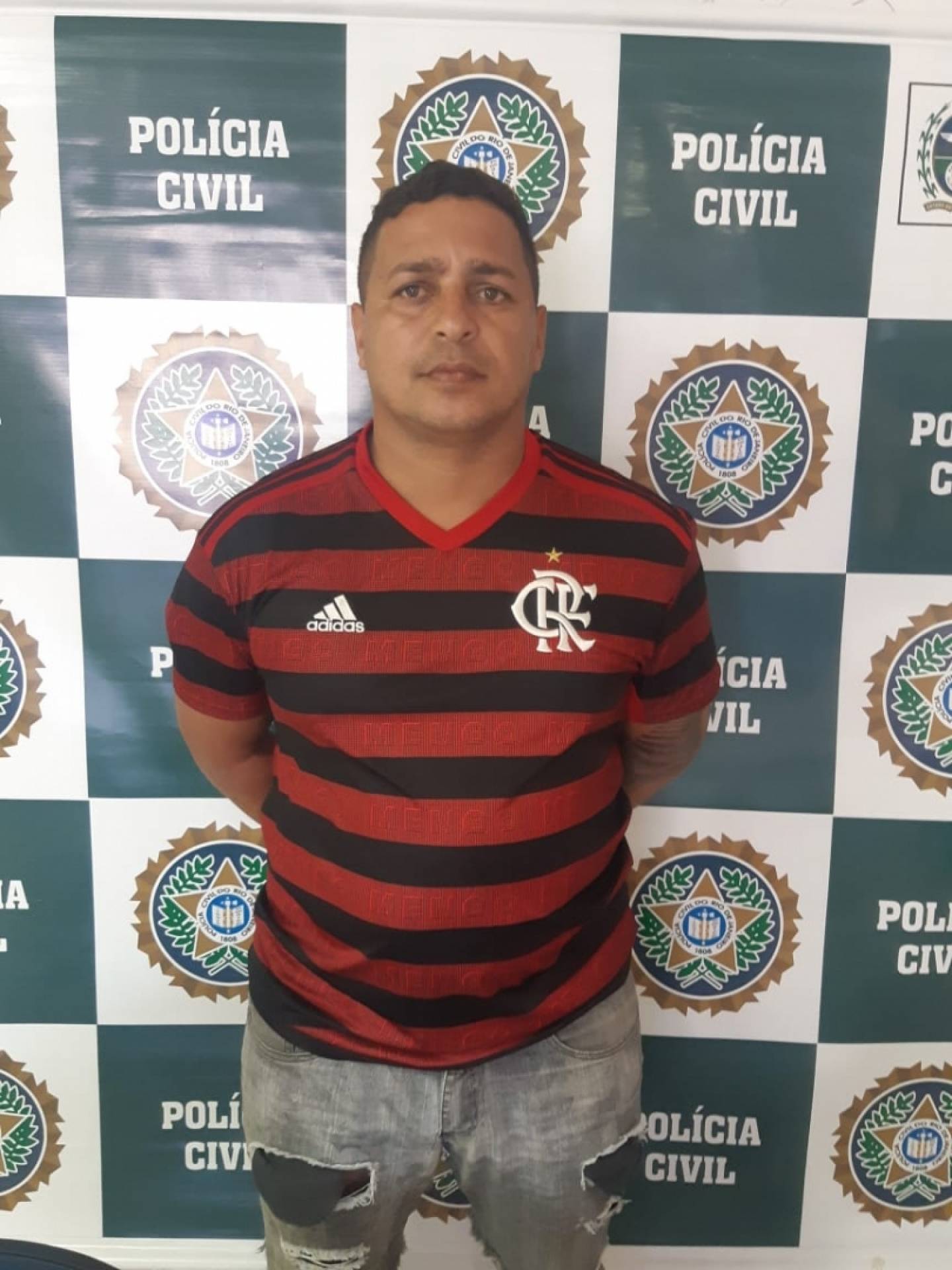 Cumprimento de mandado de pris&atilde;o
