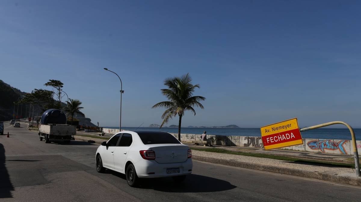 Niemeyer foi fechada na tarde desta terça - Daniel Castelo Branco / Ag&ecirc;ncia O Dia
