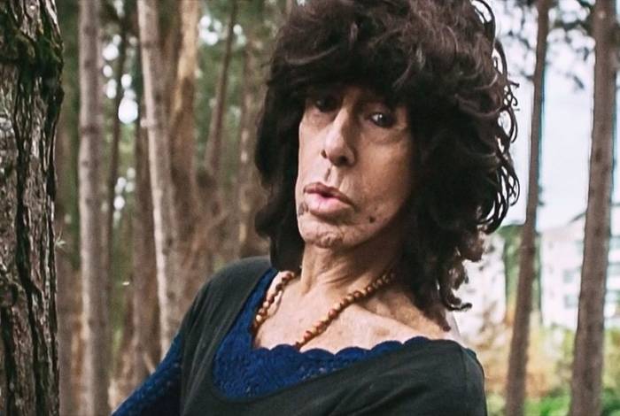 Serguei mantém o Templo do Rock, em Saquarema