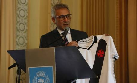 Alexandre Campello é condenado a pagar R$ 60 mil a ex-funcionário do Vasco