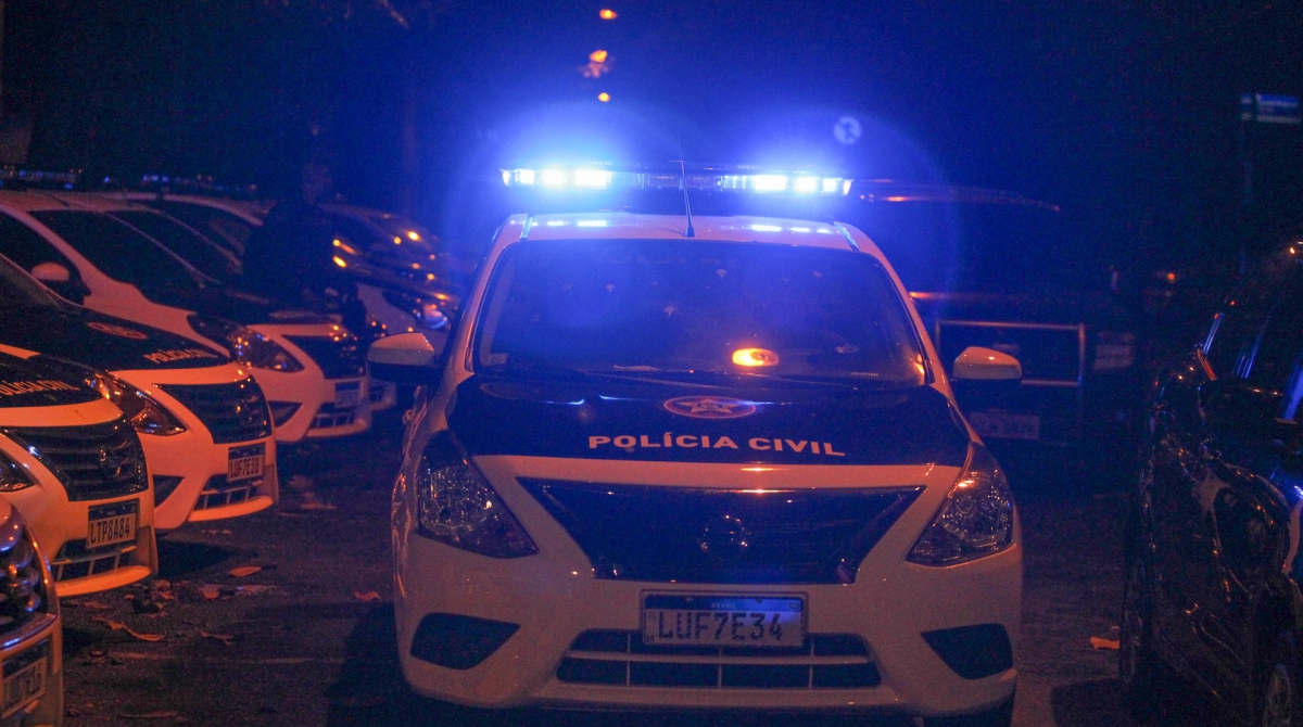 Rio de Janeiro (RJ), 31/05/2019, OPERACAO DH CAPITAL - Cerca de 150 policiais civis, militares e funcionarios do minist&eacute;rio publico, se reuniram na sede da Delegacia do Homicidios da Capital, para efetuar prisoes e mandados de busca e apreensao,  Barra da Tijuca, zona oeste do Rio de Janeiro.Foto: Armando Paiva / Ag&ecirc;ncia O Dia Operacao, DH Capital, Prisoes, Rio de Janeiro