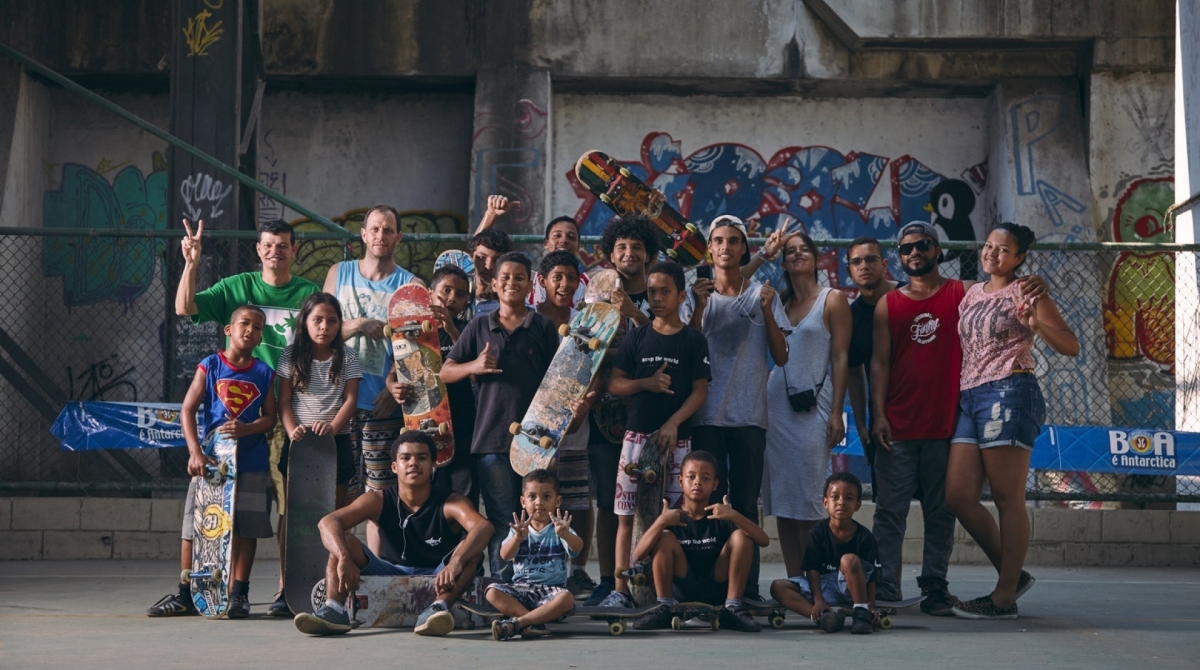 Coletivo Skate Maré faz vaquinha para construção de pista na Maré