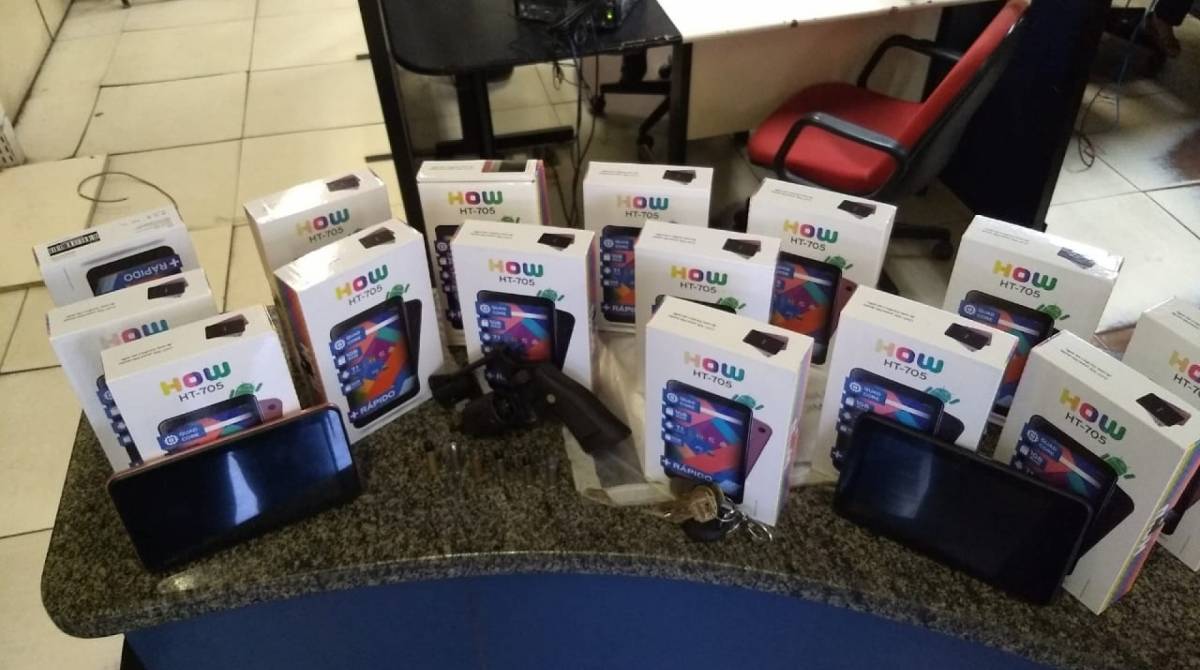 PM recuperou produtos roubados nas Lojas Americanas na Taquara - Divulga&ccedil;&atilde;o / Pol&iacute;cia Militar 