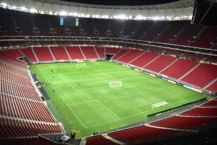 04/06/2019 - AGÊNCIA DE NOTICIAS - PARCEIRO - Treino da seleção do Catar, realizado no estadio Mane Garrincha, na cidade de Brasilia, na noite desta terça-feira, 04. A equipe se prepara para enfrentar a seleção do Brasil, em amistoso, na próxima quarta-feira (05). Foto: Eduardo Carmim/Parceiro/Agência O Dia